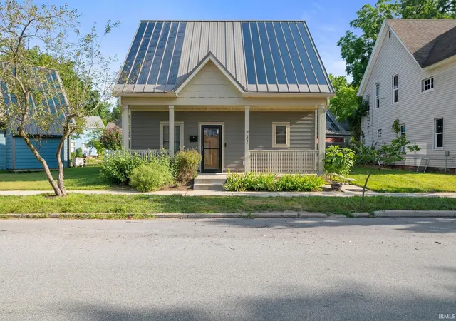 Photo 1 of Sale Pending at 731 California Ave, South Bend, IN 46616 | MLS# 202630794 | Listing updated on 2026-08-21