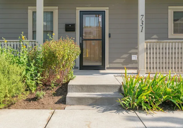 Photo 2 of Sale Pending at 731 California Ave, South Bend, IN 46616 | MLS# 202630794 | Listing updated on 2026-08-21