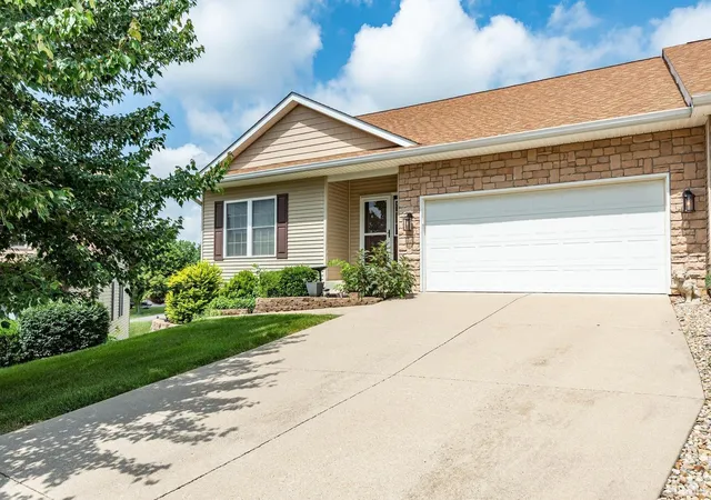 Photo 3 of Condo for sale at 1558 W Petal Ct, Bloomington, IN 47403 | MLS# 202630795 | Listing updated on 2026-08-03