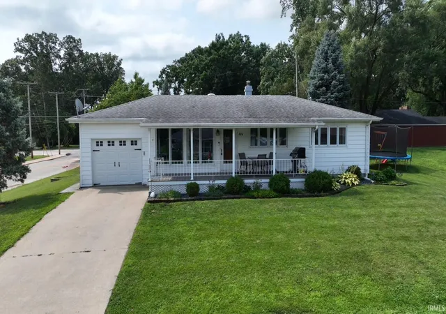 Photo 1 of Manufactured home for sale at 804 Woodlawn Ave, Monticello, IN 47960 | MLS# 202630796 | Listing updated on 2026-07-30