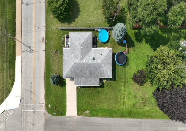 Photo 2 of Manufactured home for sale at 804 Woodlawn Ave, Monticello, IN 47960 | MLS# 202630796 | Listing updated on 2026-07-30