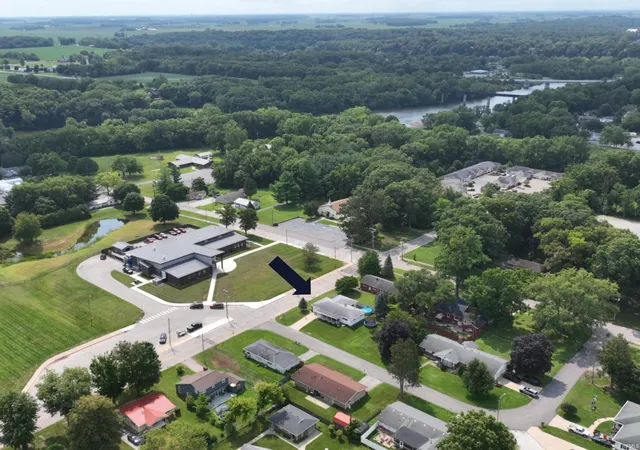 Photo 3 of Manufactured home for sale at 804 Woodlawn Ave, Monticello, IN 47960 | MLS# 202630796 | Listing updated on 2026-07-30