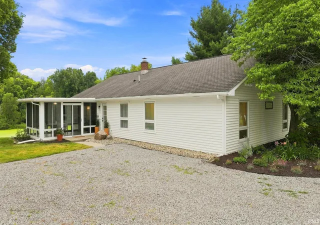 Photo 4 of Manufactured home for sale at 14210 Schwartz Rd, Grabill, IN 46741 | MLS# 202630802 | Listing updated on 2026-09-22