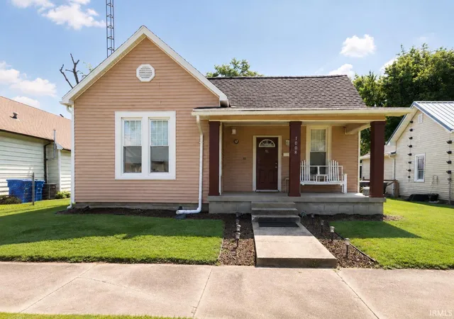 Photo 1 of Manufactured home for sale at 1008 S Race St, Princeton, IN 47670 | MLS# 202630807 | Listing updated on 2026-09-30