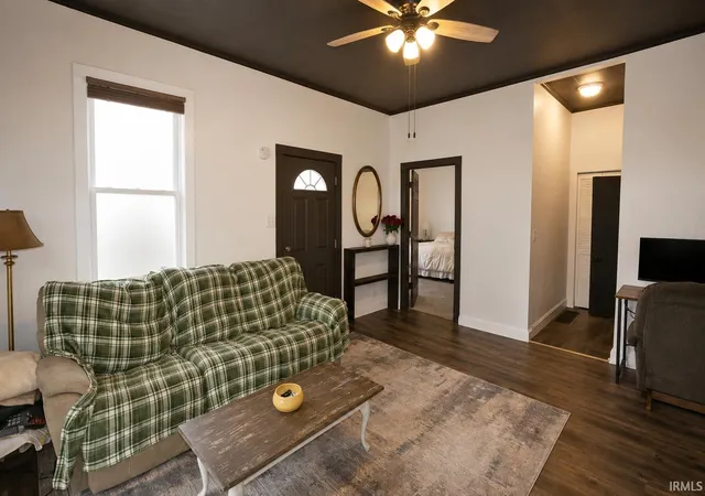 Photo 3 of Manufactured home for sale at 1008 S Race St, Princeton, IN 47670 | MLS# 202630807 | Listing updated on 2026-09-30