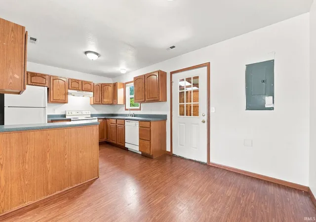 Photo 3 of Manufactured home for sale at 3916 Gretna Ave, Fort Wayne, IN 46806 | MLS# 202630855 | Listing updated on 2026-07-30