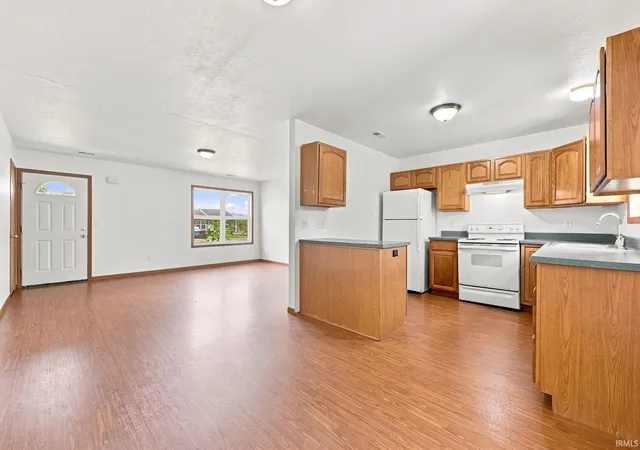 Photo 4 of Manufactured home for sale at 3916 Gretna Ave, Fort Wayne, IN 46806 | MLS# 202630855 | Listing updated on 2026-07-30