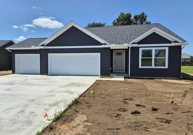 Photo 1 of Manufactured home for sale at 435 N Eastfield Cir, Milford, IN 46542 | MLS# 202630881 | Listing updated on 2026-08-04