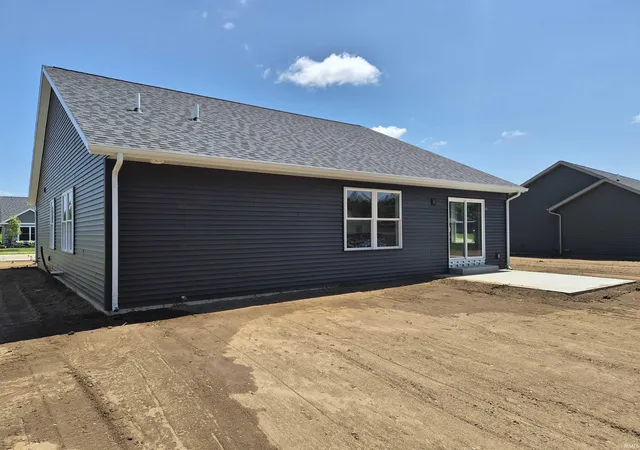 Photo 3 of Manufactured home for sale at 435 N Eastfield Cir, Milford, IN 46542 | MLS# 202630881 | Listing updated on 2026-08-04
