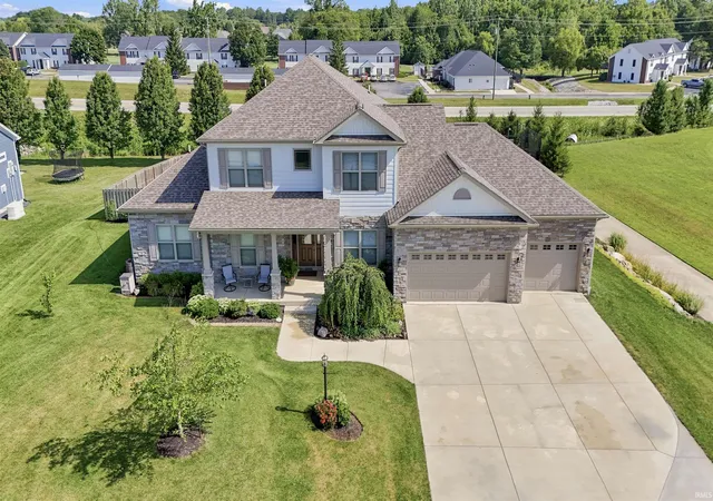 Photo 3 of Manufactured home for sale at 4136 Lake Windemere Ln, Kokomo, IN 46902 | MLS# 202630912 | Listing updated on 2026-09-17