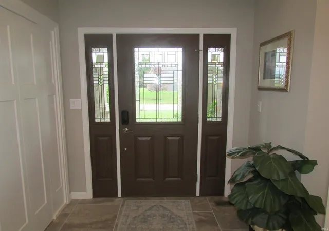 Photo 4 of Sale Pending at 4136 Lake Windemere Ln, Kokomo, IN 46902 | MLS# 202630912 | Listing updated on 2026-09-26