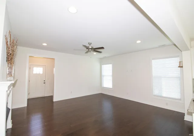 Photo 3 of Manufactured home for sale at 5537 Belmont Dr, Newburgh, IN 47630 | MLS# 202630915 | Listing updated on 2026-10-27