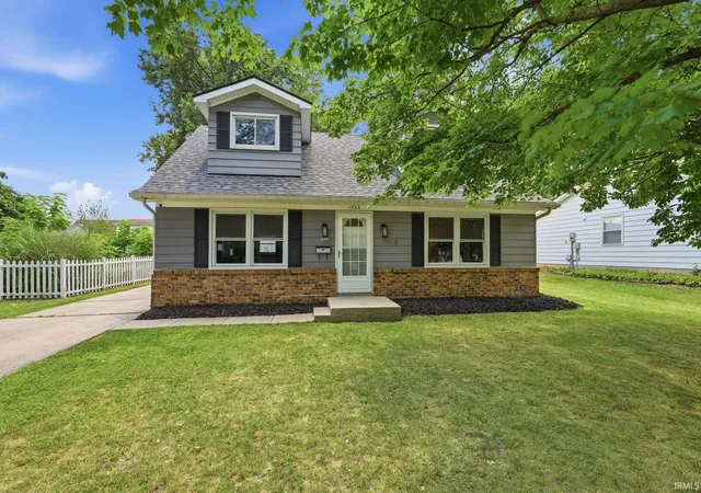 Photo 1 of Sale Pending at 1534 Glenwood Ave, Fort Wayne, IN 46805 | MLS# 202630919 | Listing updated on 2026-08-27