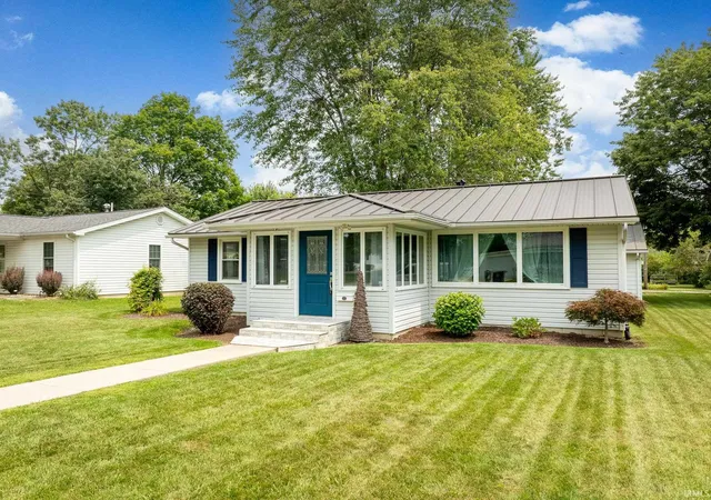 Photo 2 of Manufactured home for sale at 1121 Miller Ave, Portland, IN 47371 | MLS# 202630927 | Listing updated on 2026-09-08