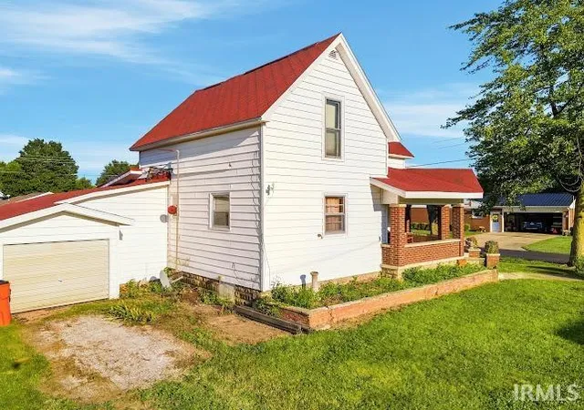 Photo 3 of Manufactured home for sale at 302 N Sims St, Swayzee, IN 46986 | MLS# 202630930 | Listing updated on 2026-09-21