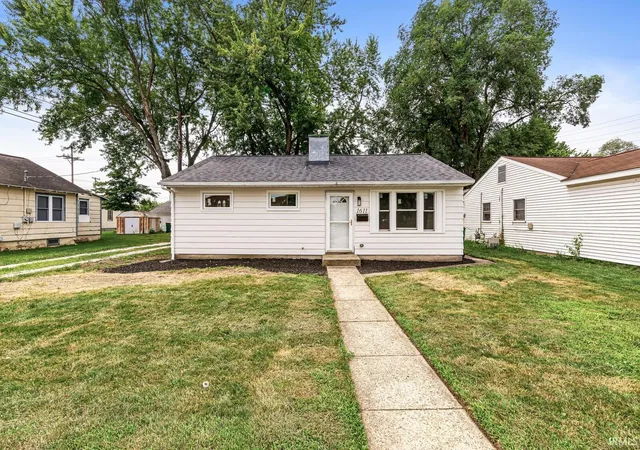 Photo 2 of Sale Pending at 1611 E 4th Street, Mishawaka, IN 46544 | MLS# 202630931 | Listing updated on 2026-09-12