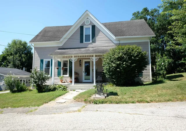 Photo 2 of Manufactured home for sale at 621 W Oak St, Ellettsville, IN 47429 | MLS# 202630933 | Listing updated on 2026-09-05