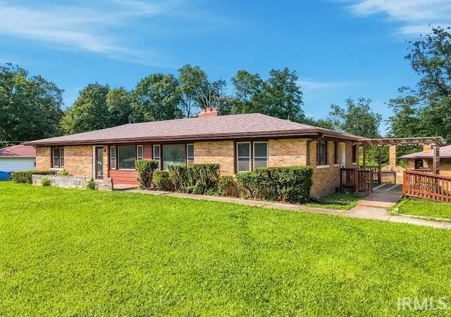 Photo 2 of Manufactured home for sale at 1319 E Elm Ln, Marion, IN 46952 | MLS# 202630940 | Listing updated on 2026-09-05