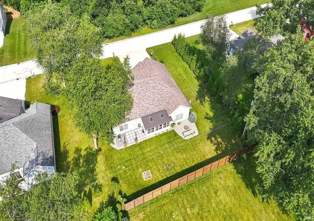 Photo 3 of Sale Pending at 1338 N Santorini Dr, Warsaw, IN 46580 | MLS# 202630969 | Listing updated on 2026-09-15