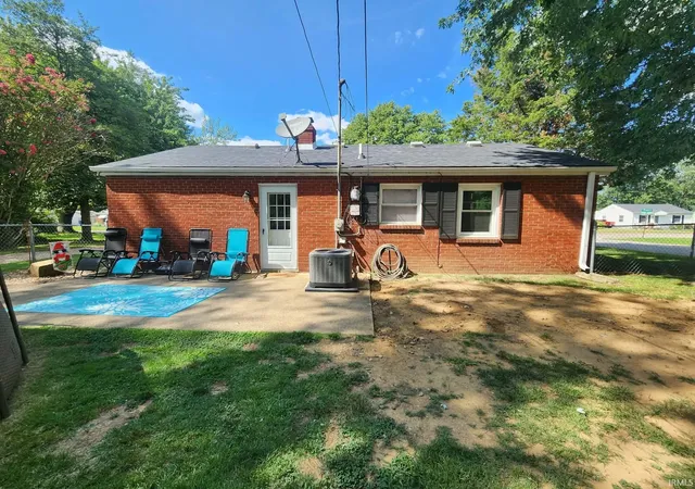 Photo 4 of Manufactured home for sale at 1625 Waggoner Ave, Evansville, IN 47714 | MLS# 202630973 | Listing updated on 2026-08-03