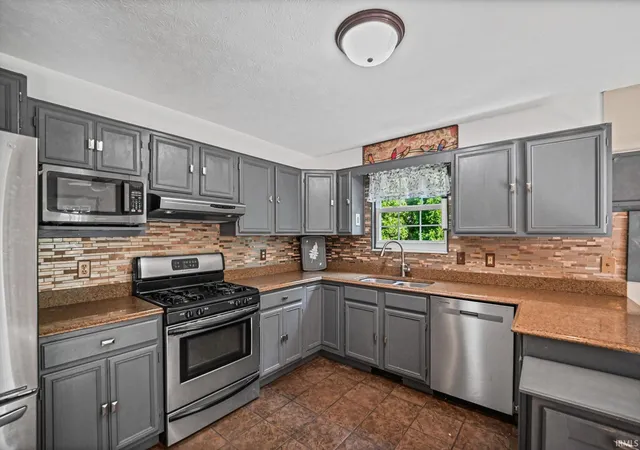 Photo 3 of Sale Pending at 4913 Autumn N Ln, Lafayette, IN 47909 | MLS# 202630981 | Listing updated on 2026-08-03