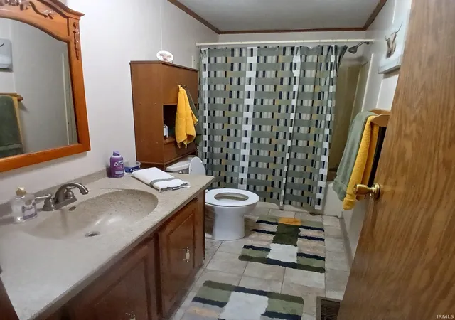 Photo 3 of Sale Pending at 622 E Elnora St, Odon, IN 47562 | MLS# 202630985 | Listing updated on 2026-08-17