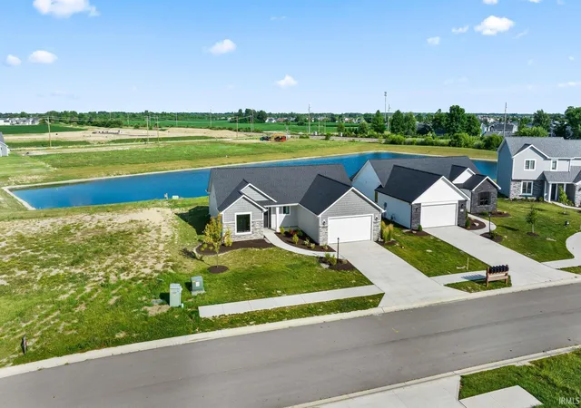 Photo 2 of Manufactured home for sale at 1194 Zenos Blvd, Fort Wayne, IN 46818 | MLS# 202630996 | Listing updated on 2026-09-09