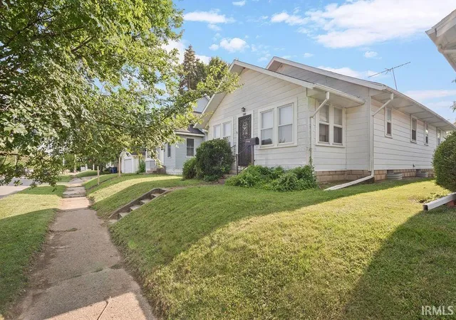 Photo 3 of Manufactured home for sale at 1933 S Washington St, Kokomo, IN 46902 | MLS# 202630997 | Listing updated on 2026-09-30