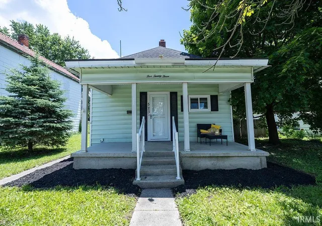 Photo 2 of Manufactured home for sale at 523 W Commercial St, Hartford City, IN 47348 | MLS# 202631005 | Listing updated on 2026-09-14