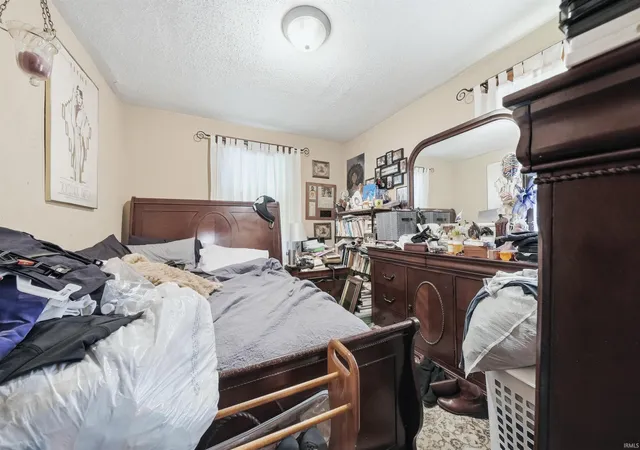 Photo 3 of Manufactured home for sale at 2822 Central Dr, Fort Wayne, IN 46806 | MLS# 202631015 | Listing updated on 2026-08-25