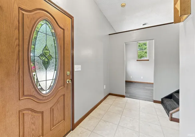 Photo 3 of Manufactured home for sale at 510 W Rush St, Kendallville, IN 46755 | MLS# 202631050 | Listing updated on 2026-09-17
