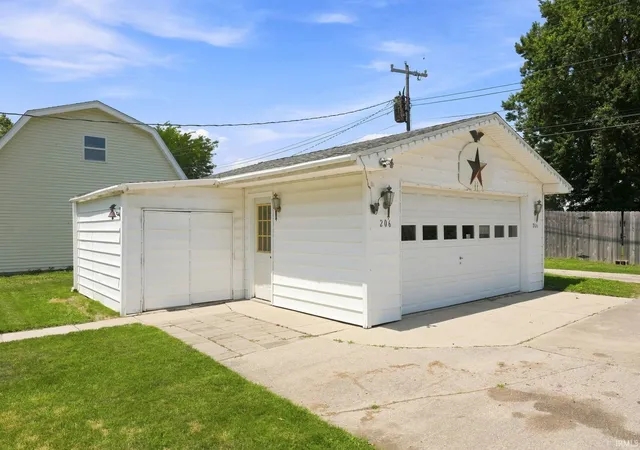 Photo 37 of Manufactured home for sale at 206 W Jackson St, Monroe, IN 46772 | MLS# 202631068 | Listing updated on 2026-10-02
