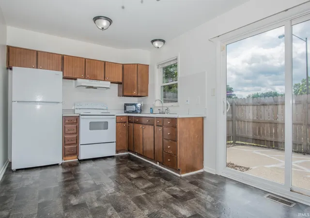 Photo 4 of Manufactured home for sale at 4216 Moller Rd, Indianapolis, IN 46254 | MLS# 202631078 | Listing updated on 2026-08-01