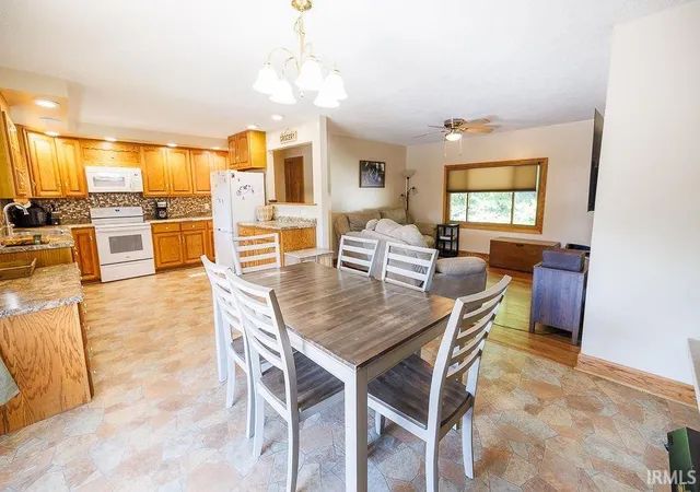 Photo 2 of Manufactured home for sale at 7266 Locust Lake W Dr, Spencer, IN 47460 | MLS# 202631085 | Listing updated on 2026-08-23