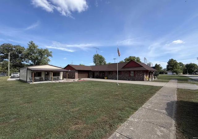 Photo 2 of Manufactured home for sale at 237 S Edwards St, Worthington, IN 47471 | MLS# 202631100 | Listing updated on 2026-09-01