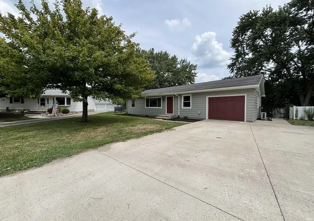Photo 2 of Manufactured home for sale at 124 Rolling Hills Ave, Columbia City, IN 46725 | MLS# 202631116 | Listing updated on 2026-09-17