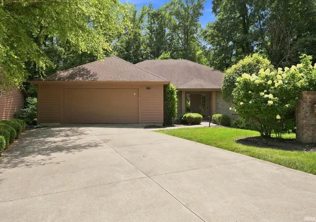 Photo 1 of Sale Pending at 10529 Woodland Ridge, Fort Wayne, IN 46804 | MLS# 202631126 | Listing updated on 2026-08-19