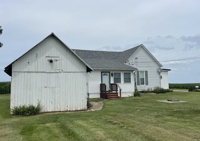 Photo 3 of Manufactured home for sale at 2663 N Co Rd 500 E, Orleans, IN 47452 | MLS# 202631129 | Listing updated on 2026-09-16
