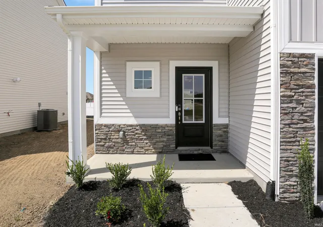Photo 2 of Manufactured home for sale at 4700 Jackson Dr, Newburgh, IN 47630 | MLS# 202631136 | Listing updated on 2026-09-04