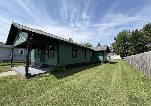 Photo 2 of Manufactured home for sale at 1527 S Union St, Kokomo, IN 46902 | MLS# 202631137 | Listing updated on 2026-09-09
