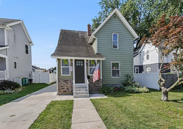 Photo 3 of Sale Pending at 227 E 9th Street, Mishawaka, IN 46544 | MLS# 202631140 | Listing updated on 2026-09-02