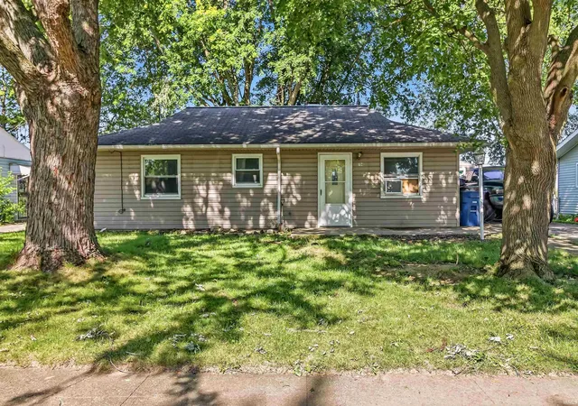 Photo 1 of Manufactured home for sale at 704 Alabama Ct, Marion, IN 46953 | MLS# 202631141 | Listing updated on 2026-08-22