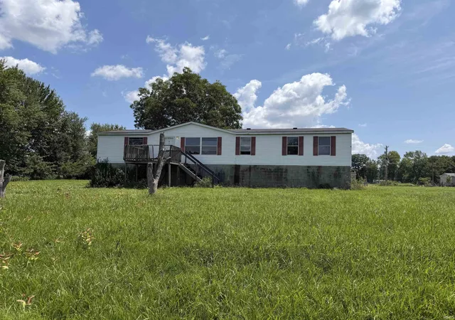Photo 1 of Manufactured home for sale at 923 N Walnut St, Grandview, IN 47615 | MLS# 202631144 | Listing updated on 2026-09-12