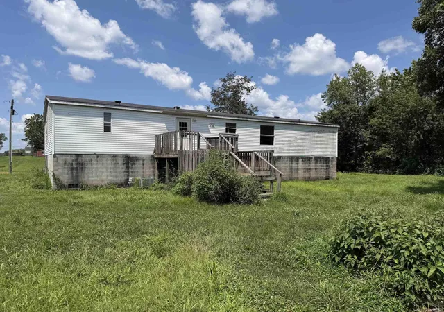 Photo 2 of Manufactured home for sale at 923 N Walnut St, Grandview, IN 47615 | MLS# 202631144 | Listing updated on 2026-09-12