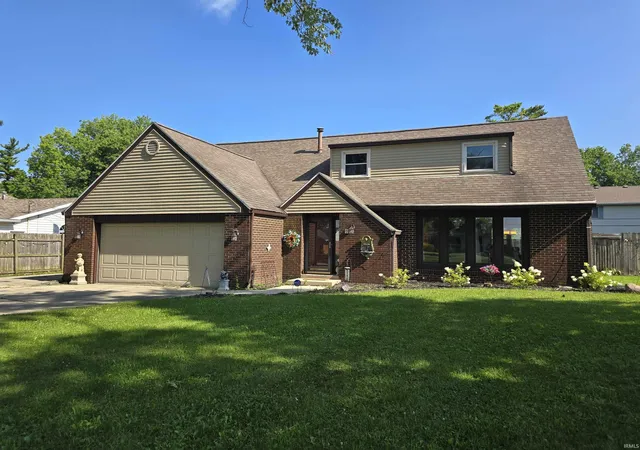 Photo 2 of Manufactured home for sale at 3008 W Twickingham Dr, Muncie, IN 47304 | MLS# 202631146 | Listing updated on 2026-08-24