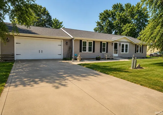 Photo 2 of Manufactured home for sale at 1719 Danny Dr, Fort Wayne, IN 46818 | MLS# 202631183 | Listing updated on 2026-08-03