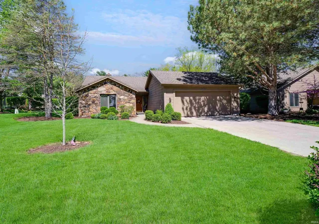 Photo 2 of Sale Pending at 6518 E Cnl Pointe Ln, Fort Wayne, IN 46804 | MLS# 202631197 | Listing updated on 2026-09-18