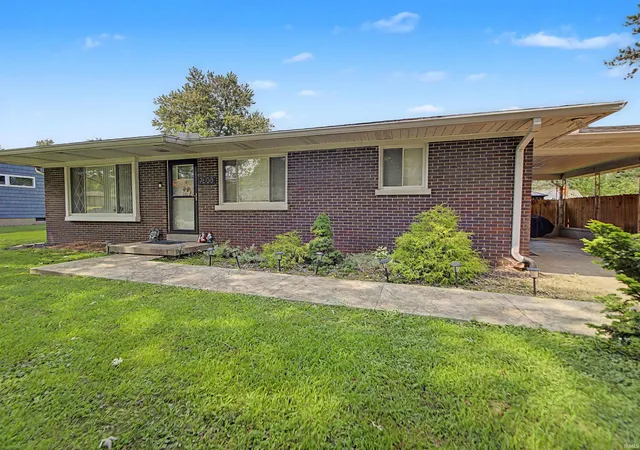 Photo 1 of Manufactured home for sale at 7608 Adams Ave, Evansville, IN 47715 | MLS# 202631200 | Listing updated on 2026-09-14