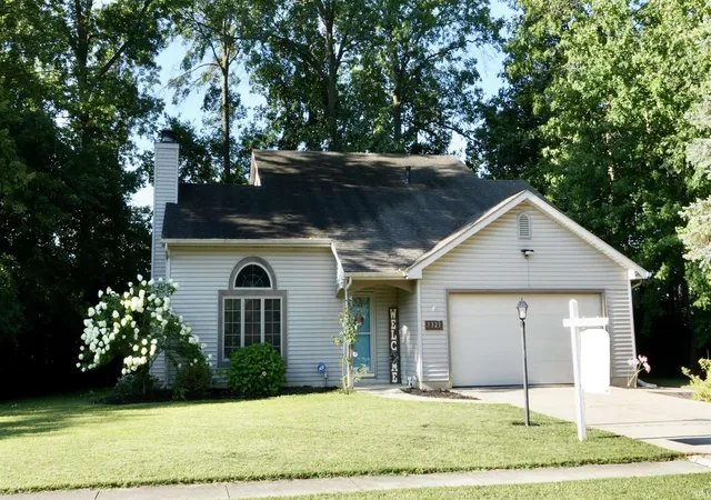 Photo 2 of Sale Pending at 5323 Finch Ln, Fort Wayne, IN 46818 | MLS# 202631202 | Listing updated on 2026-08-25