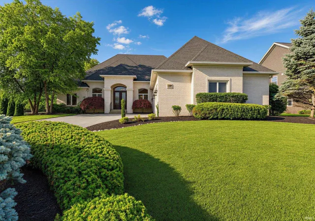 Photo 3 of Sale Pending at 5913 Chartwell Dr, Bargersville, IN 46106 | MLS# 202631211 | Listing updated on 2026-09-11